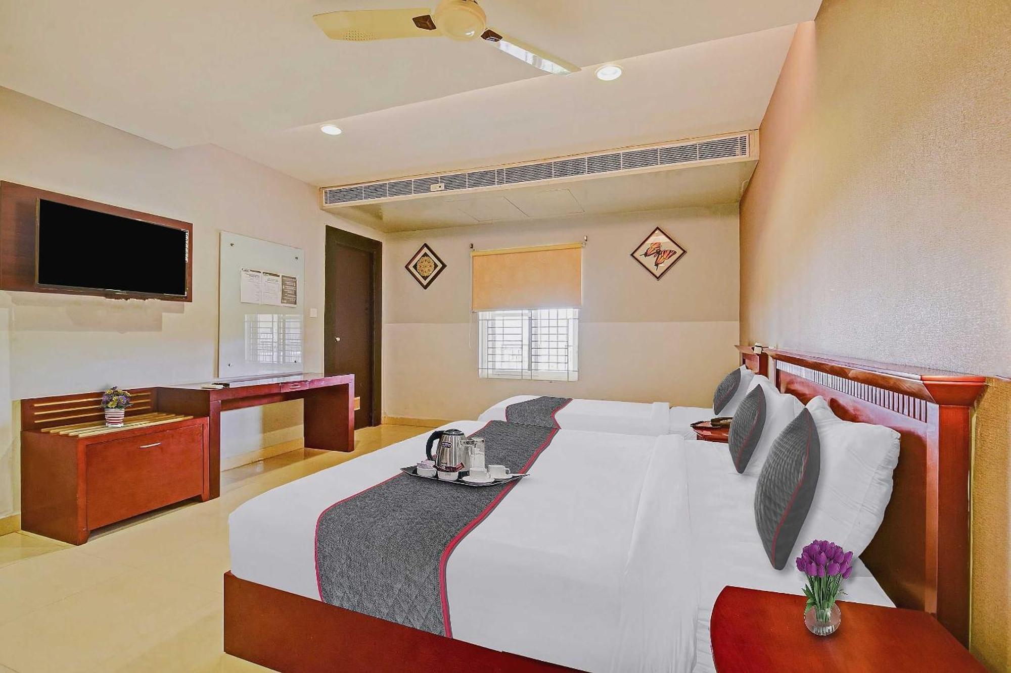 Collection O Oth Sri7 Inn Anantapur Exterior foto